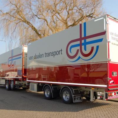 Burg Trailer Service En Hobur Nieuwbouw Opleggers En Aanhangwagens 99